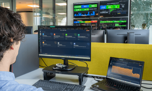 Flash Data Center: come i dati aiutano ad anticipare le anomalie delle batterie al litio | Flash Battery